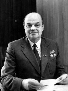 Академик Н.Г. Басов